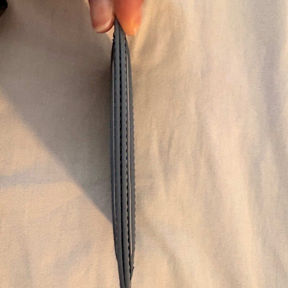 Gucci Two-Tone Grey GG Canvas Card Case - Picture 7 of 7